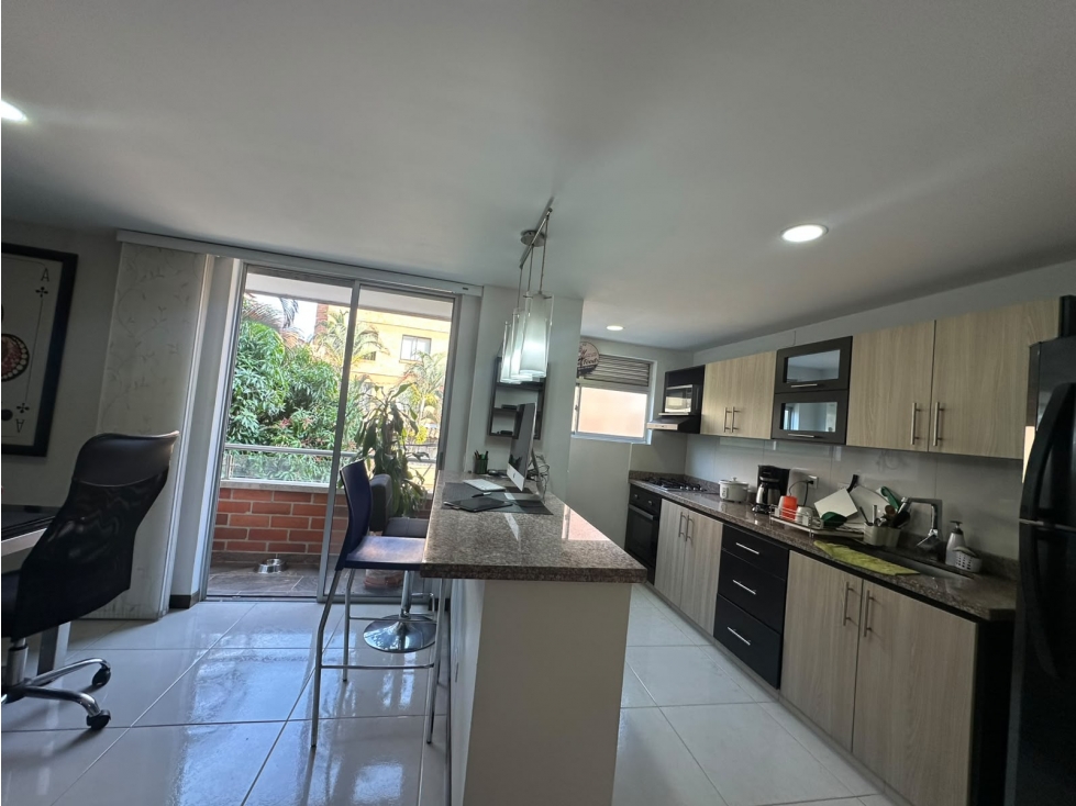 SE ARRIENDA APARTAMENTO EN LAURELES — foto 3
