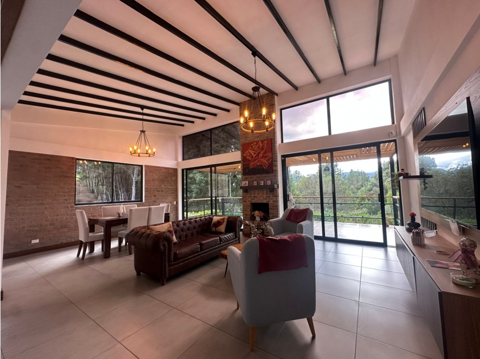 SE ARRIENDA O SE VENDE CASA DE UN SOLO NIVEL EN EL RETIRO. — foto 3