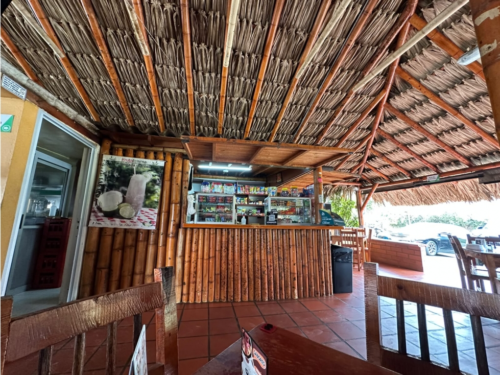 RECONOCIDO RESTAURANTE EN ARRIENDO UBICACIÓN ESTRATEGICA — foto 2