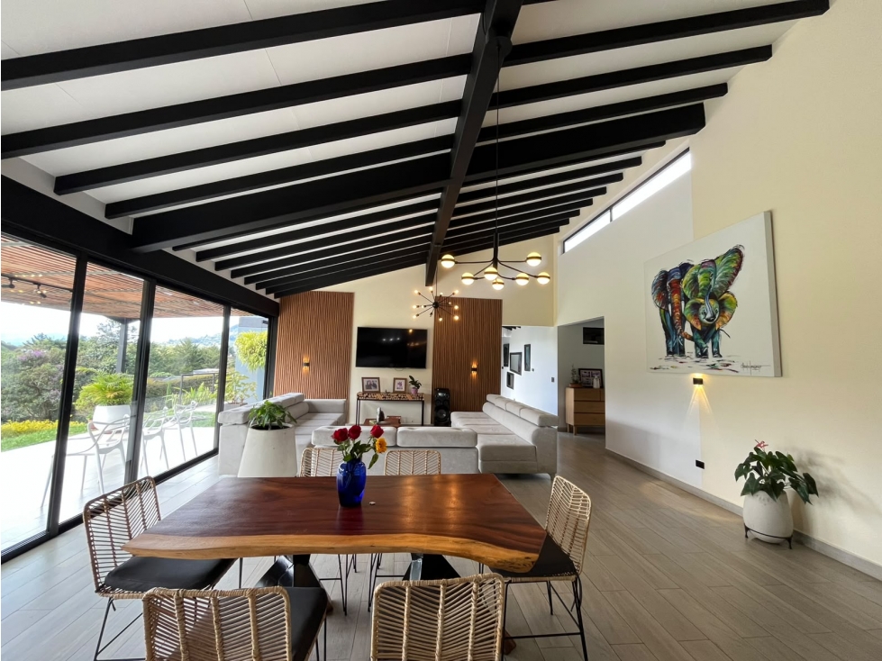 SE VENDE CASA DE LUJO EN LA VIA CARMEN DE VIBORAL. — foto 3