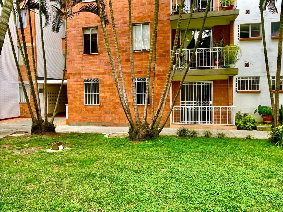 VENDO LINDO APARTAMENTO EN ENVIGADO POR LA AVENIDA LAS VEGAS
