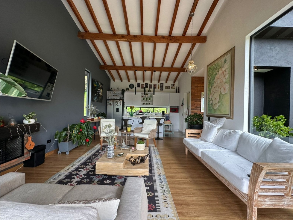 SE ARRIENDA CASA CON O SIN MUEBLES CERCA AL COLEGIO VERMONT. — foto 6