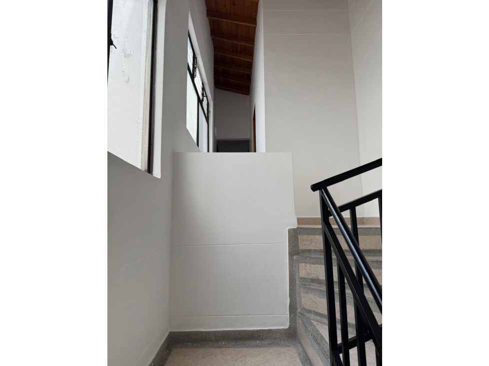 SE VENDE APARTAMENTO EN EL BARRIO EL PORTAL DE ENVIGADO. — foto 4