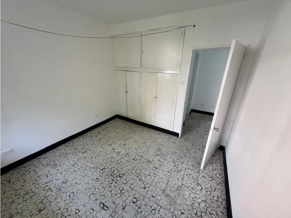 CASA PARA ARRIENDO EN MEDELLIN LA CASTELLANA — foto 4