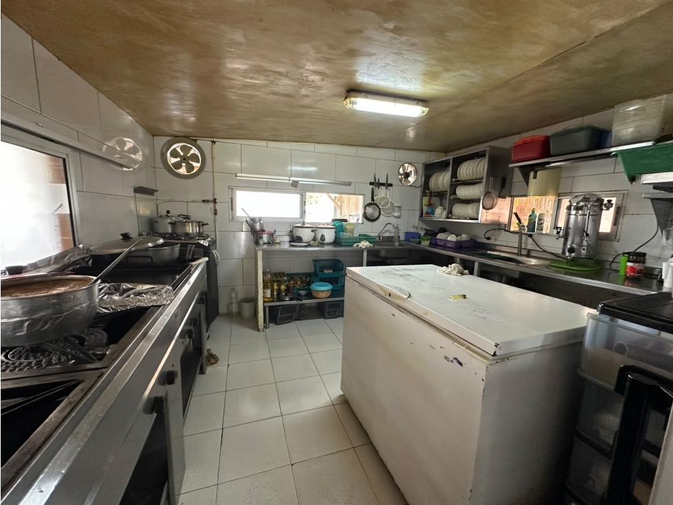 RECONOCIDO RESTAURANTE EN ARRIENDO UBICACIÓN ESTRATEGICA — foto 3