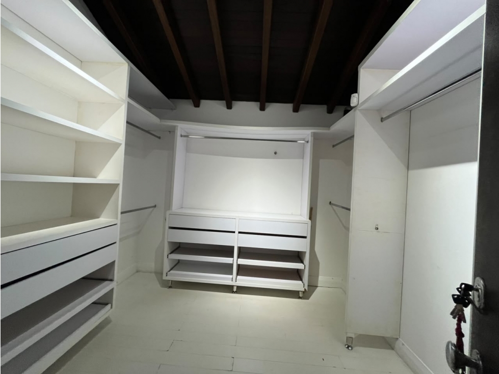 SE ARRIENDA CASA CAMPESTRE EN SECTOR LOMA DEL ESCOBERO — foto 4