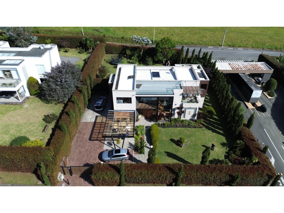 HERMOSA CASA EN VENTA ALTO DE PALMAS — foto 4
