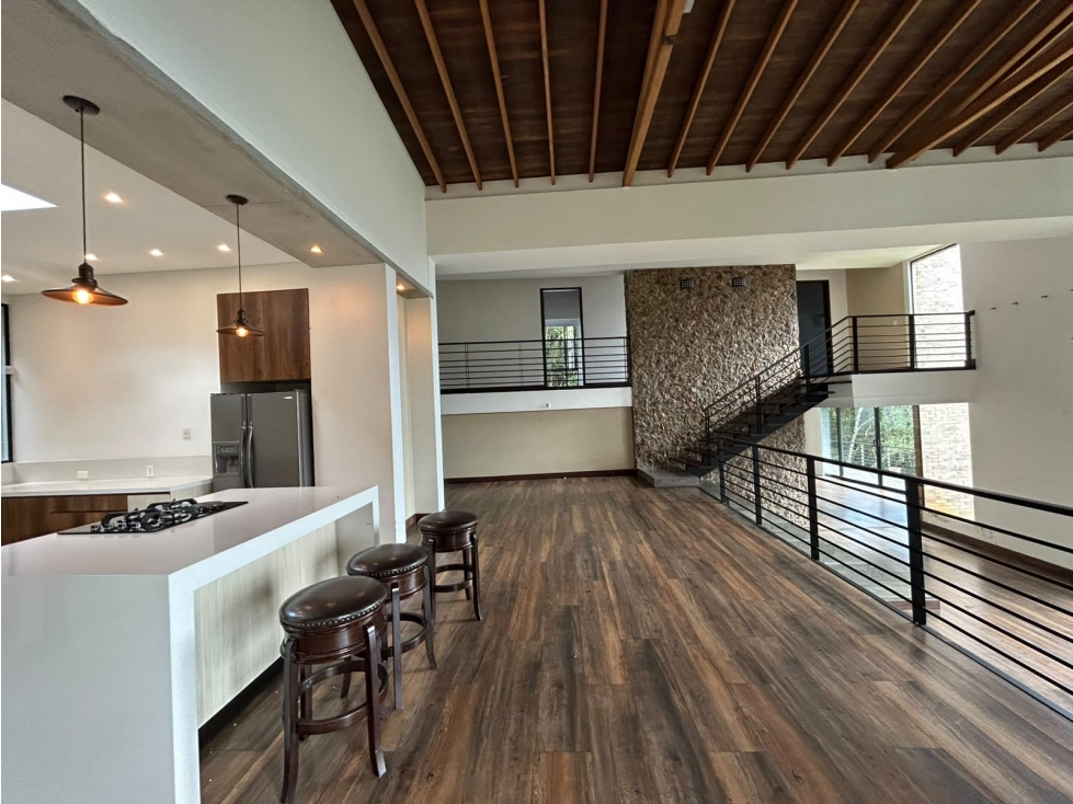 HERMOSA CASA EN ARRIENDO O VENTA SECTOR PANTANILLO — foto 4