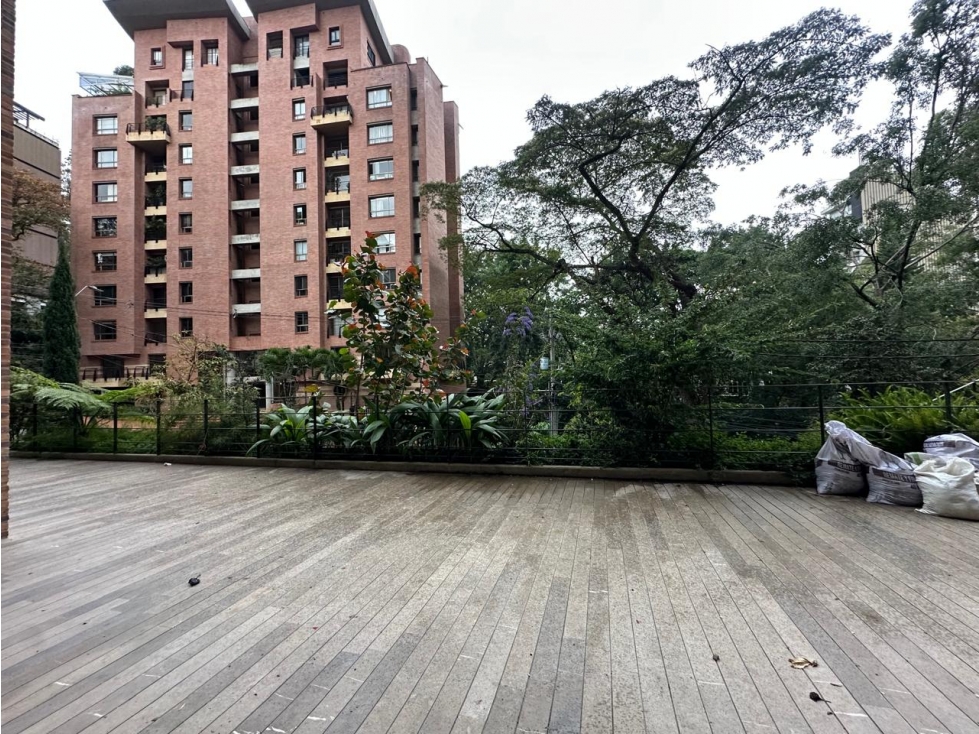 SE ARRIENDA LOCAL DE LUJO EN EL POBLADO, BARRIO LAS LOMAS. — foto 6
