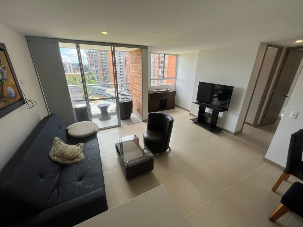 SE ARRIENDA APARTAMENTO AMOBLADO EN RIONEGRO.
