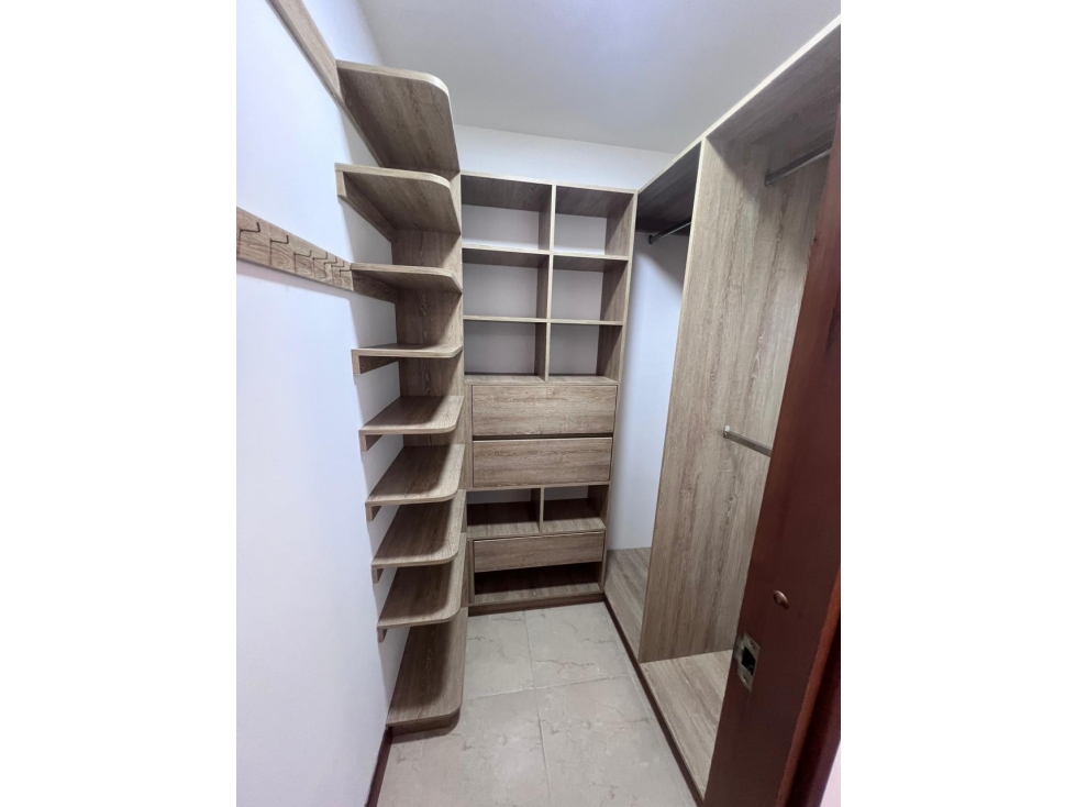 SE ARRIENDA APARTAMENTO EN EL POBLADO,LOS BALSOS — foto 6