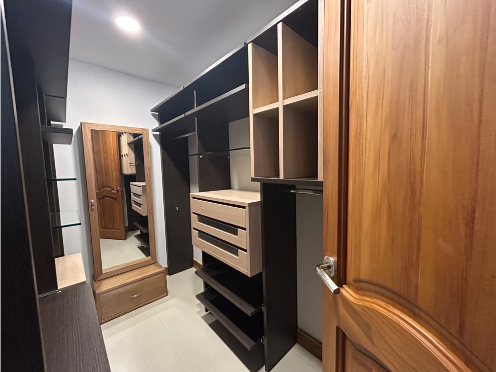 APARTAMENTO EN VENTA EL POBLADO, SECTOR ALEJANDRÍA — foto 5