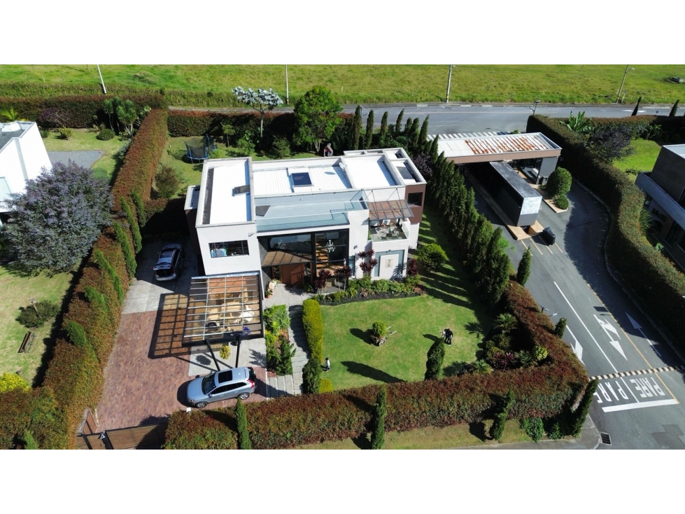 HERMOSA CASA EN VENTA ALTO DE PALMAS — foto 5