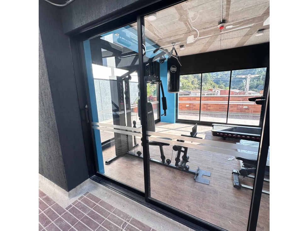 SE VENDE HERMOSO APARTAESTUDIO EN EL RETIRO - 4