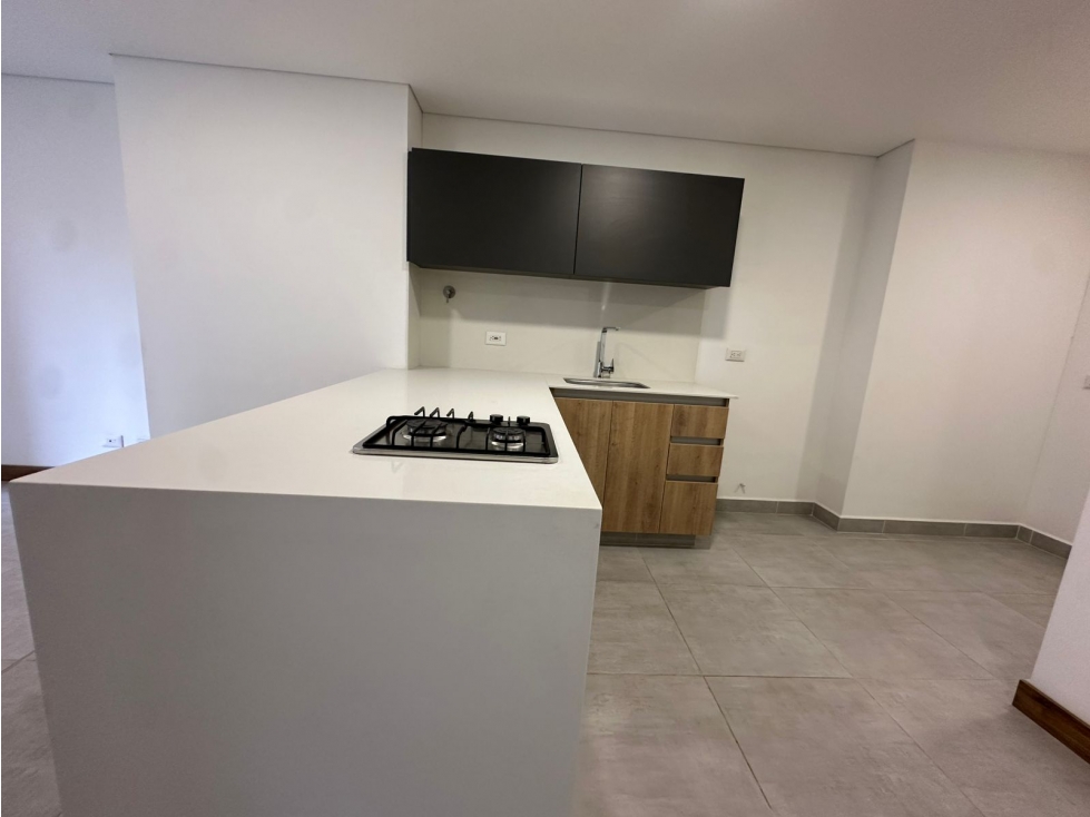SE VENDE APARTAMENTO EN CIUDAD DEL RIO, POBLADO. — foto 6