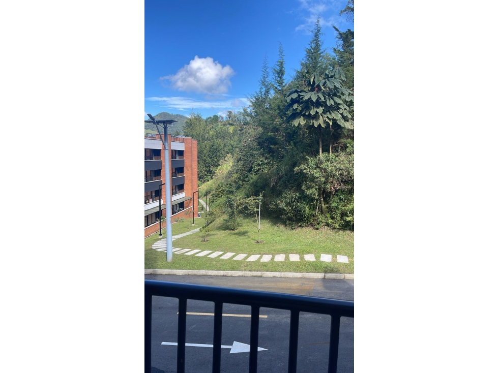 ARRIENDO APARTAMENTO TIPO LOFT VIA EL RETIRO — foto 3