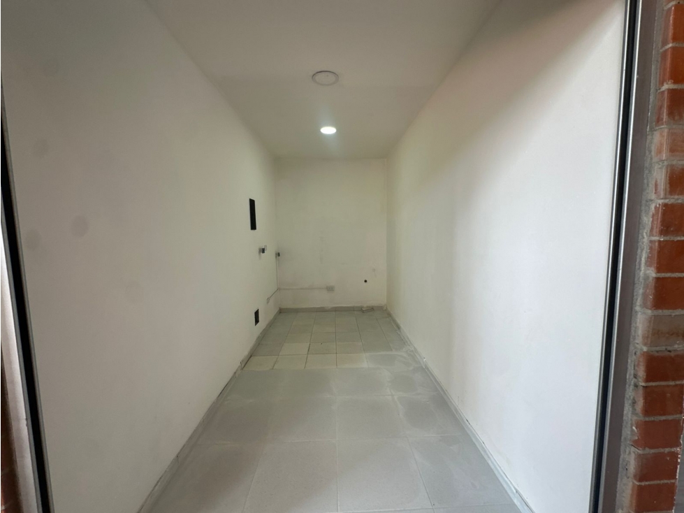 SE ARRIENDA LOCAL COMERCIAL EN EL ALTO DE LAS PALMAS. — foto 5