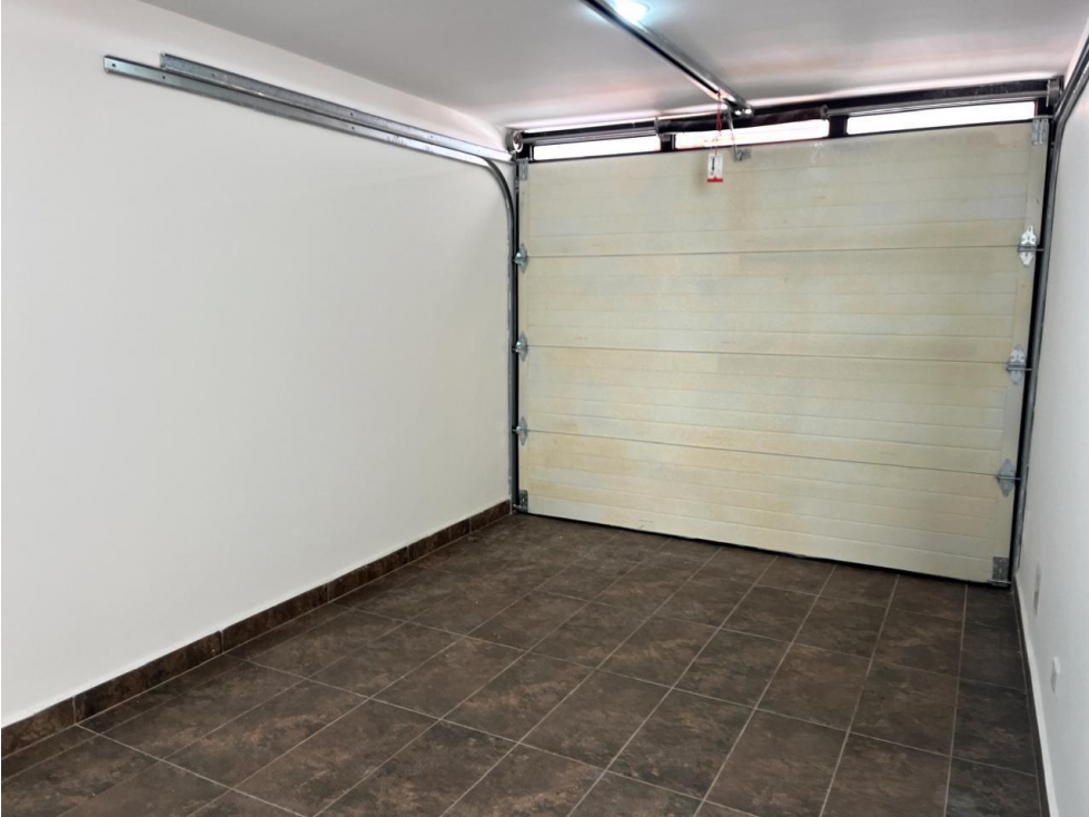 CASA PARA VENTA EN LA CEJA SECTOR VIVA — foto 5