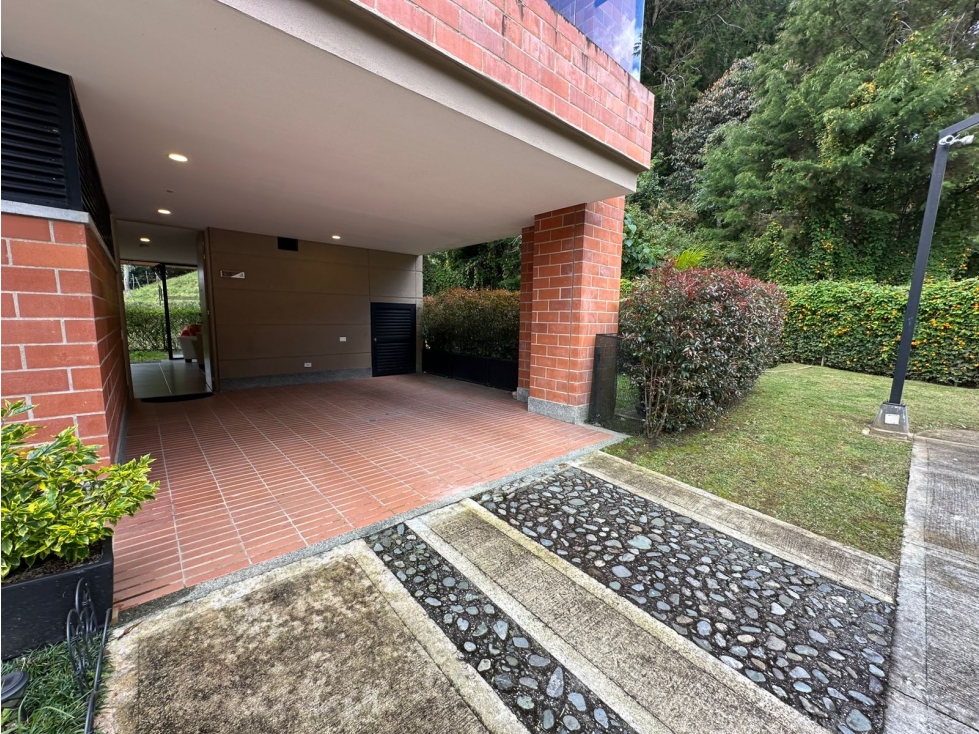 SE ARRIENDA O SE VENDE CASA EN EL RETIRO EN UNIDAD CERRADA. — foto 2