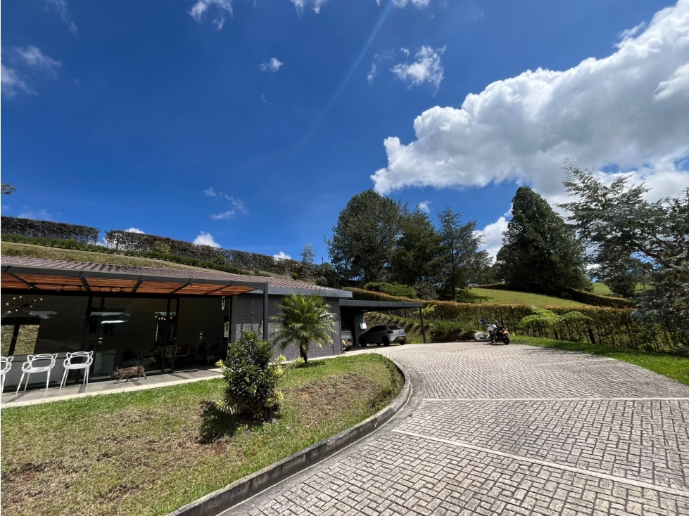 SE VENDE CASA DE LUJO EN LA VIA CARMEN DE VIBORAL. — foto 2