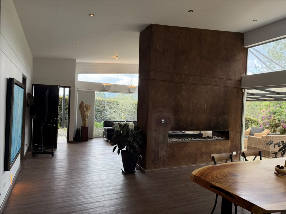 SE VENDE CASA DE LUJO EN UNIDAD CERRADA, EL ESCOBERO. — foto 6