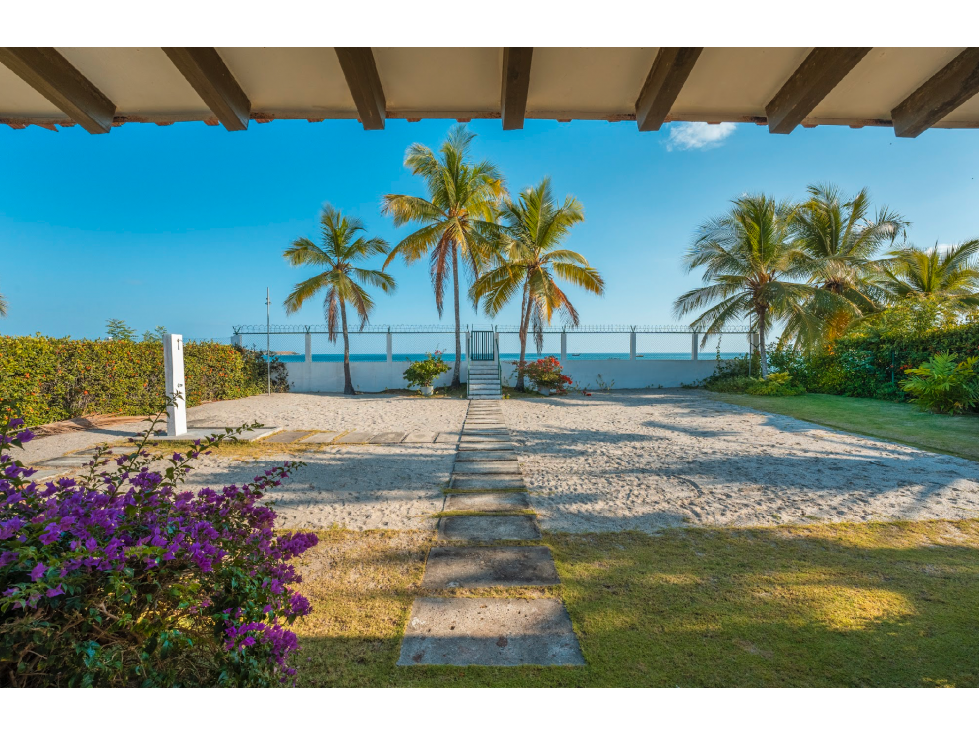 Playa Blanca - Venta de Casa de Playa frente al Mar - 6