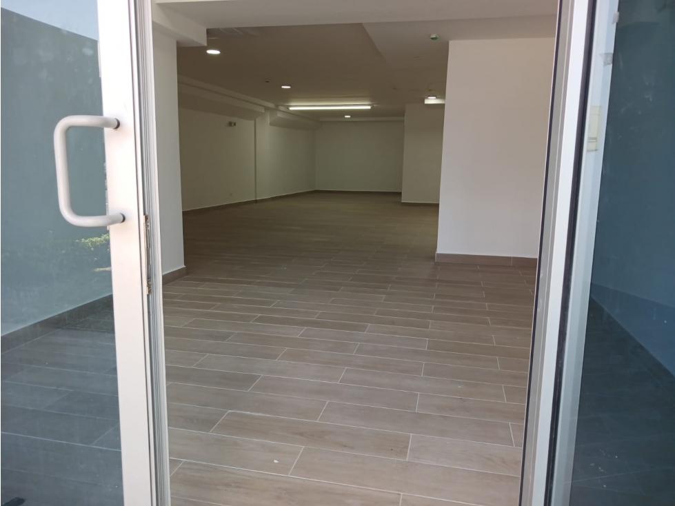Alquiler de Local Comercial, Plaza Signature Point, planta baja! — foto 5