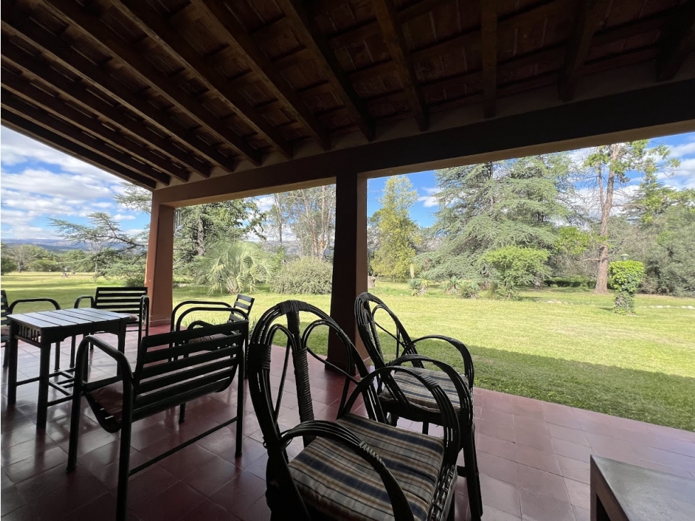 ¡Imponente Casona Antigua Parquizada en Alto de Nono! - 5