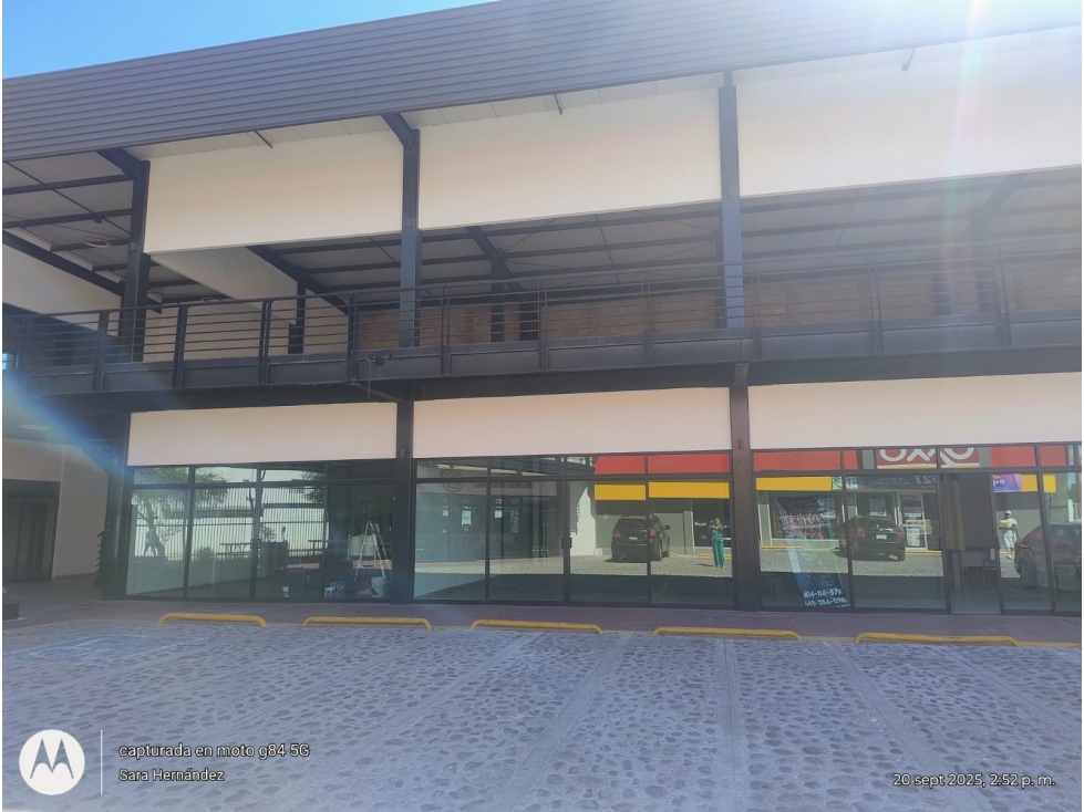 RENTA DE LOCALES EN PLAZA EL 7 - 5