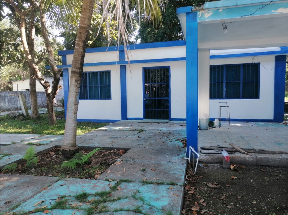 CASA AMPLIA EN AVENIDA OAXACA BARRIO LAS FLORES - 2