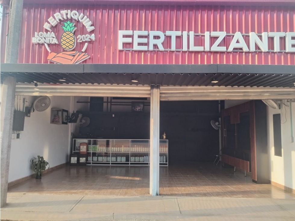 LOCAL COMERCIAL A PIE DE CARRETERA EN RENTA — foto 3