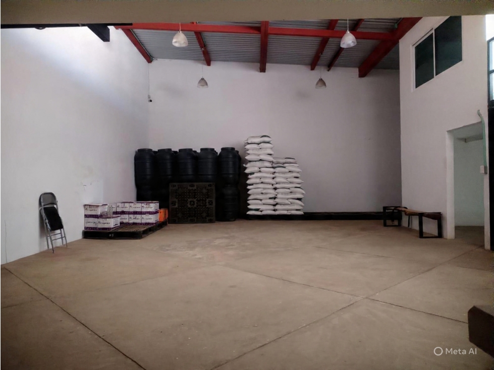 LOCAL COMERCIAL A PIE DE CARRETERA EN RENTA — foto 6