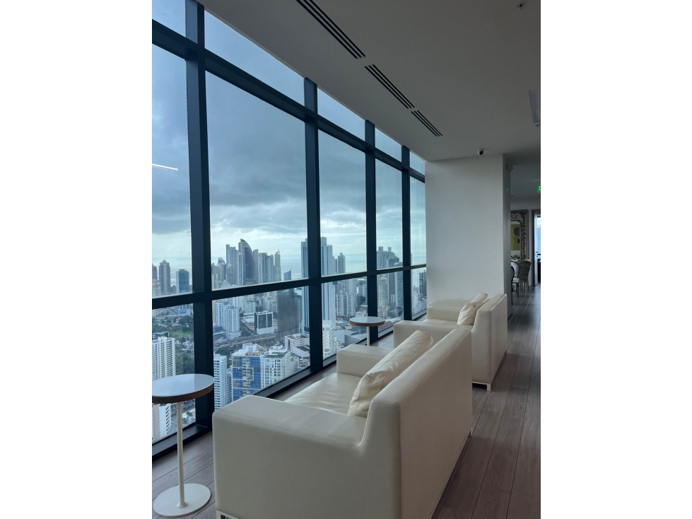 Oficina Amoblada en Venta | Tower Bank