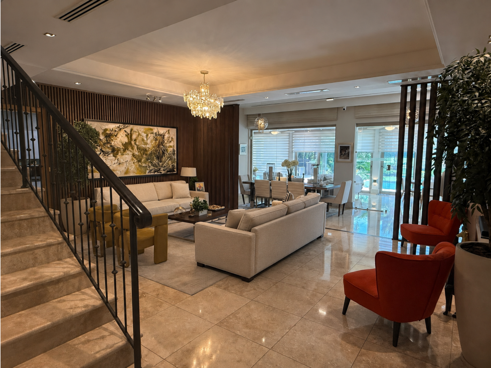 Venta de casa en Santa María con amplio terreno y piscina — foto 2