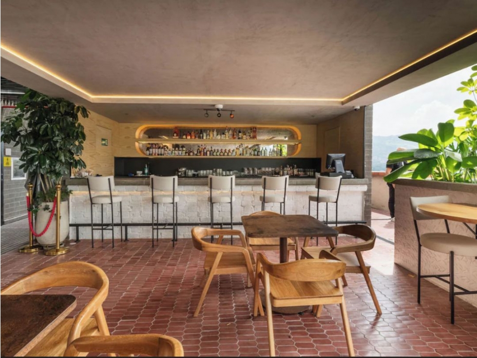 Oficina en venta. Medellín - El Poblado Manila