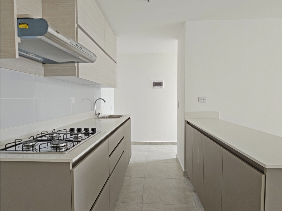 Apartamento de 3 alcobas en venta. Sabaneta, Las Lomitas — foto 4