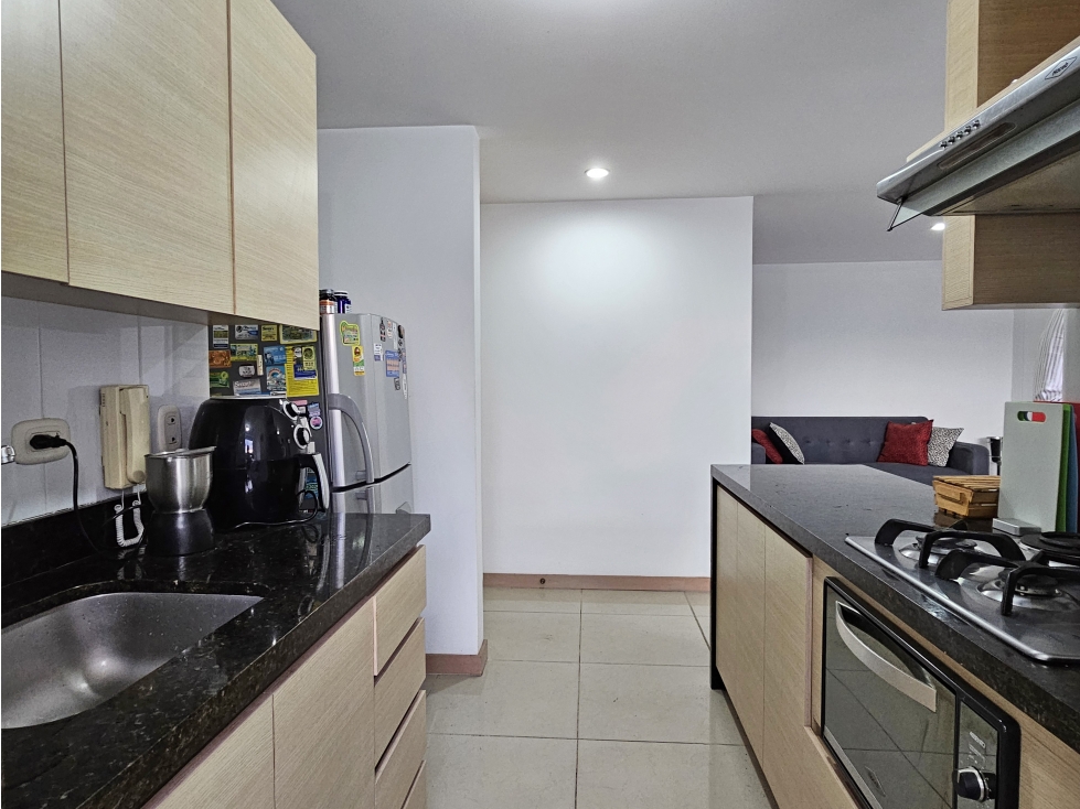 Apartamento de 3 alcobas en venta. Sabaneta, Tres Esquinas — foto 6