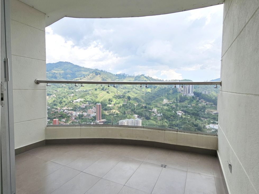 Apartamento de 3 alcobas con baño en venta. Sabaneta, Las Lomitas — foto 2