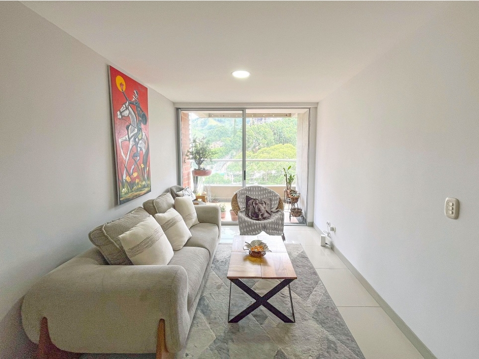 Apartamento de 3 alcobas más servicio en venta. Sabaneta, V San José — foto 2