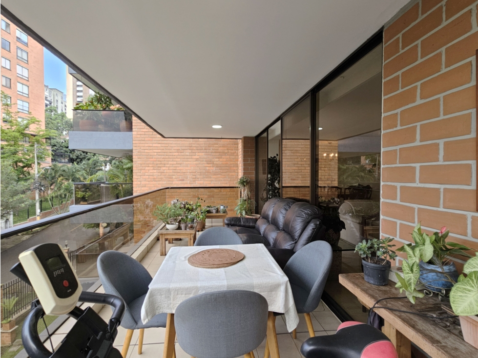 Apartamento de 4 alcobas en venta. Medellín, El Poblado Alejandría — foto 3