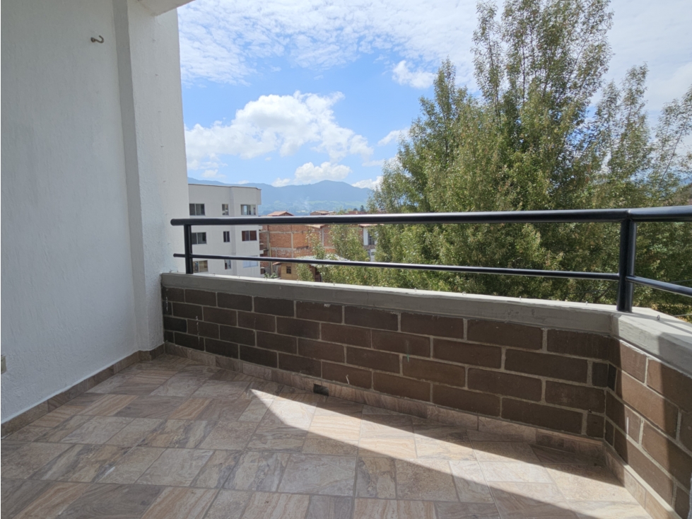 Apartamento de 3 alcobas en venta. La Ceja, Vía La Ceja-Rionegro — foto 3