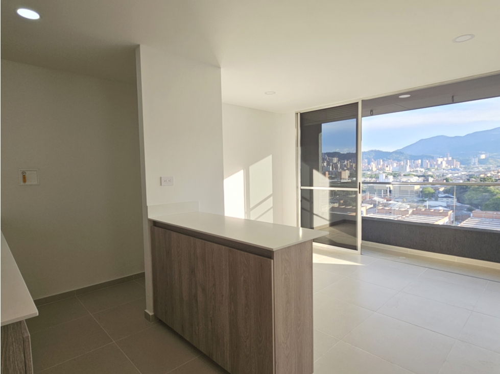 Apartamento de 3 alcobas en venta. Itagüí, Ciudad Coltejer — foto 3