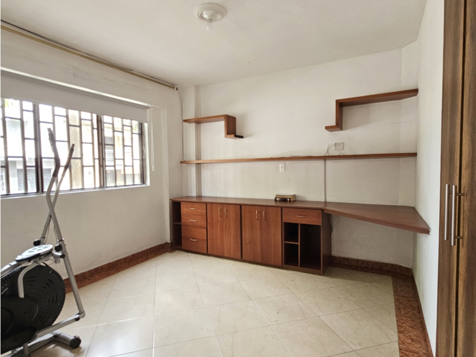 Casa primer piso de 3 alcobas en venta. Medellín, Boston — foto 3