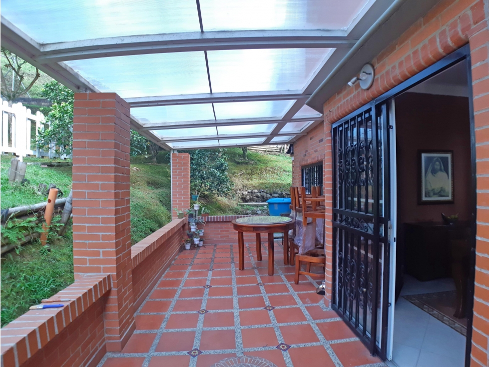 Casa de 4 alcobas en venta, Sabaneta Las Lomitas — foto 5