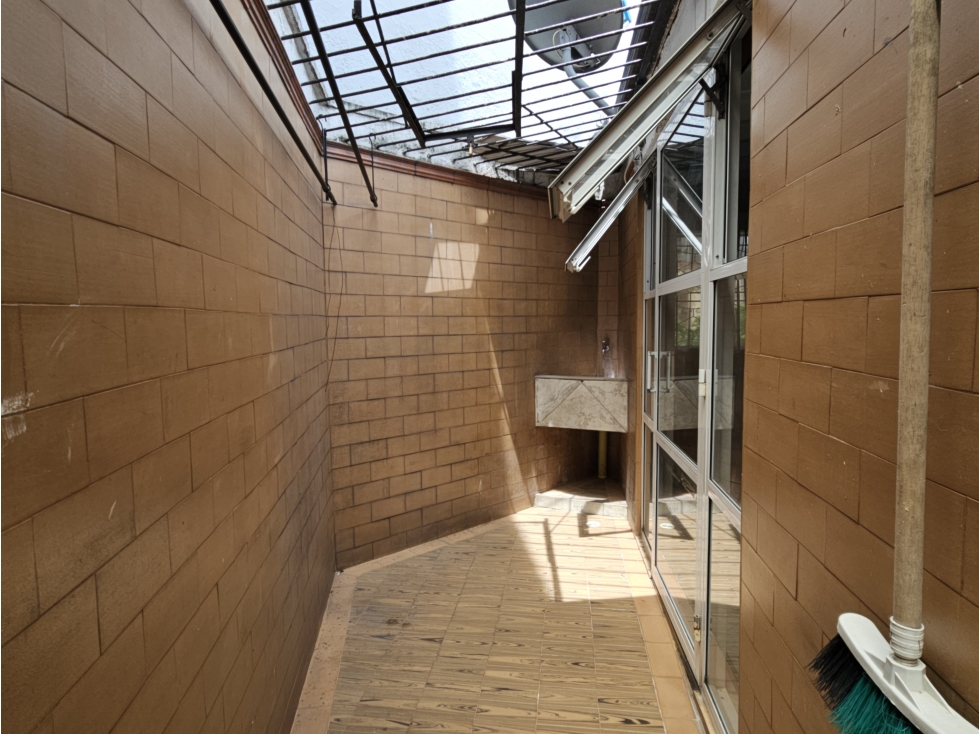 Casa de 3 alcobas en venta. Medellín, Boston — foto 5
