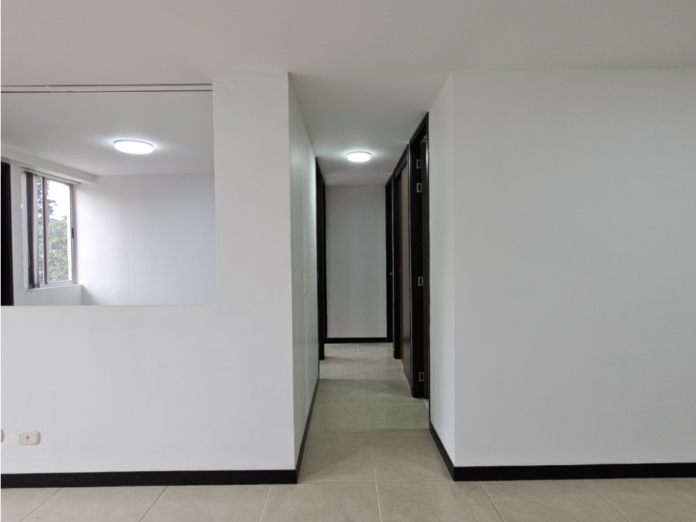 Apartamento de 3 alcobas y servicio en venta. Sabaneta, San José — foto 6