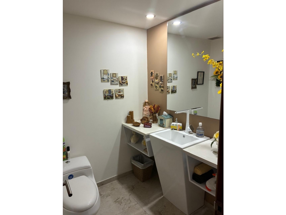 APARTAMENTO EN BOSQUE. MEDINA