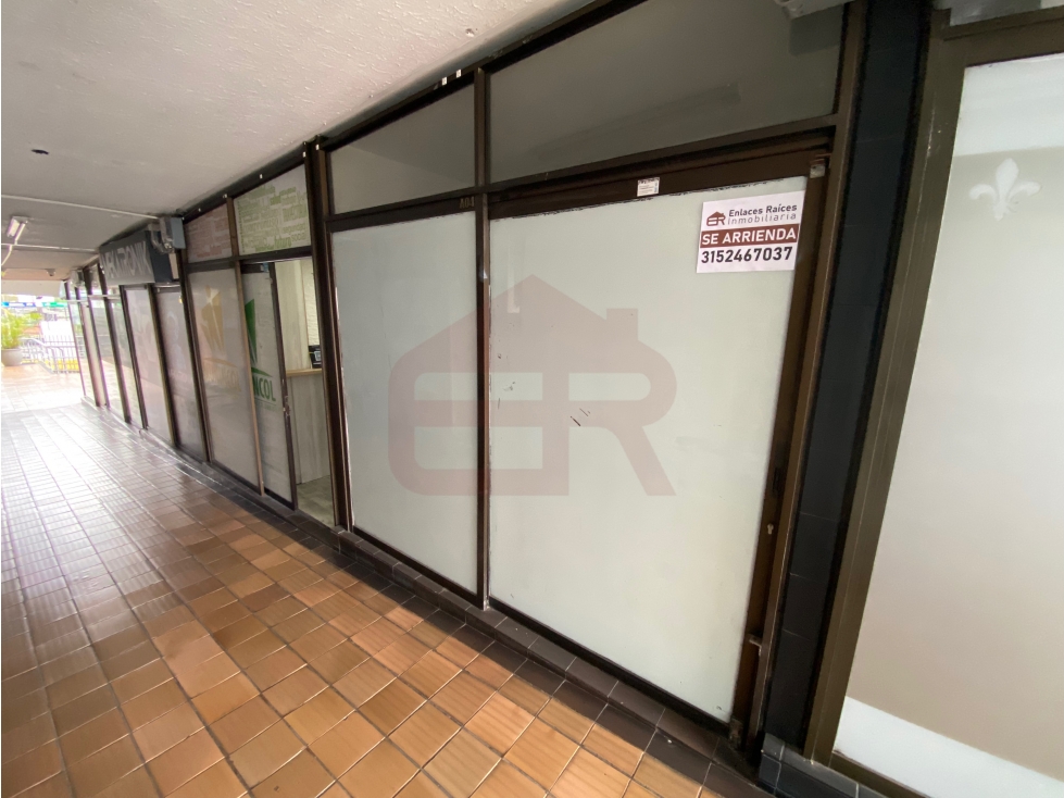 Se arrienda local comercial en Centro Comercial Bolívar, Armenia