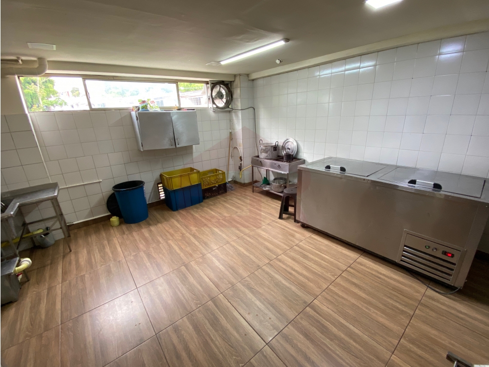 Se arrienda local comercial en Bambusa Plaza, Armenia