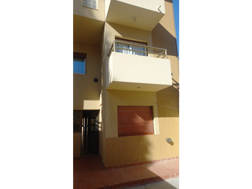 se alquila Departamento 1 dormitorio $950.000, costa de Puerto Madryn - 2